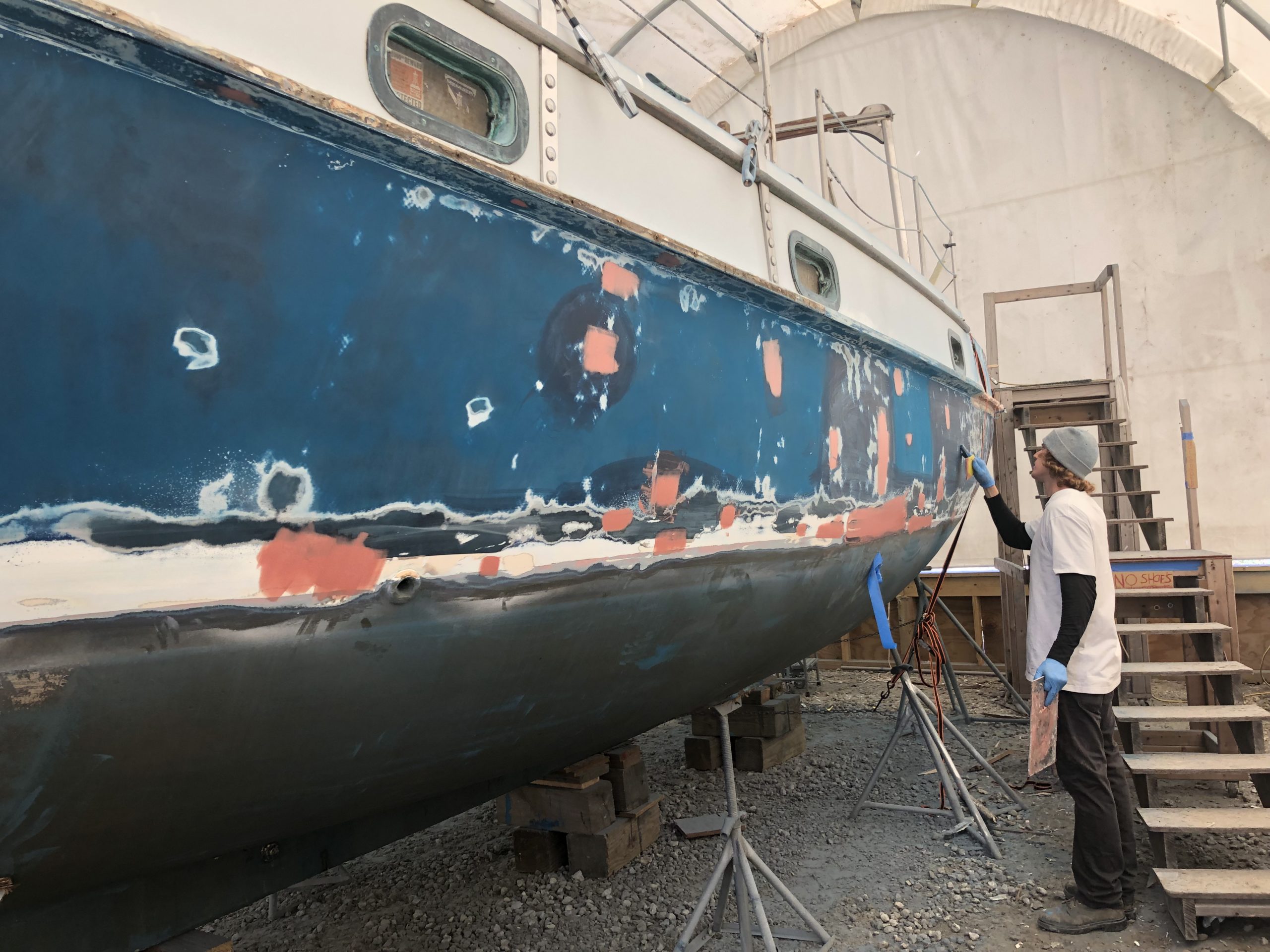 fiberglass-repair-boat-01 - Fiberglass Repair Boat 01 ScaleD